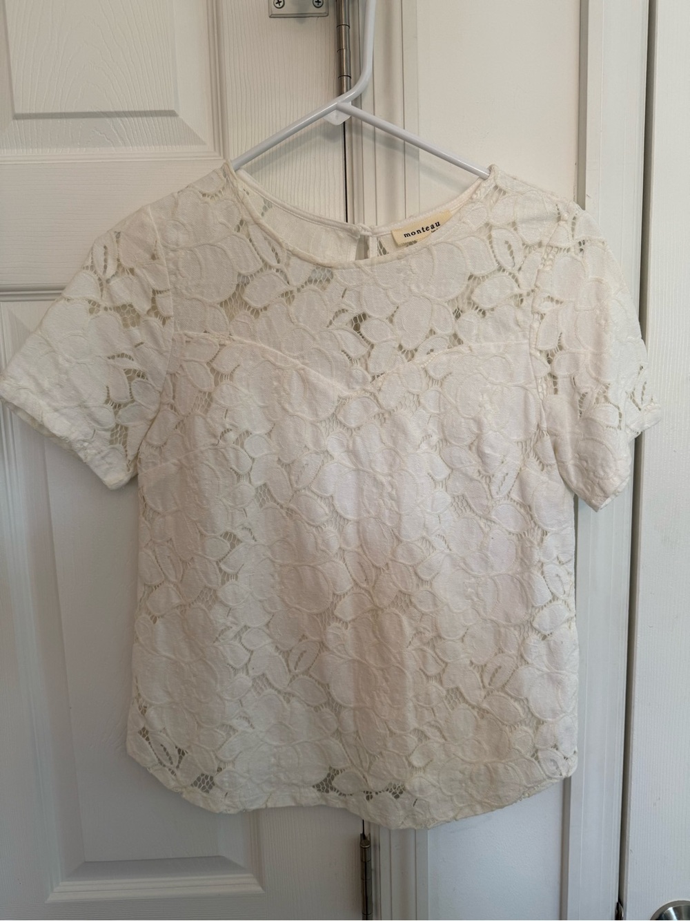 Monteau Cream Floral Lace Short Sleeve Top